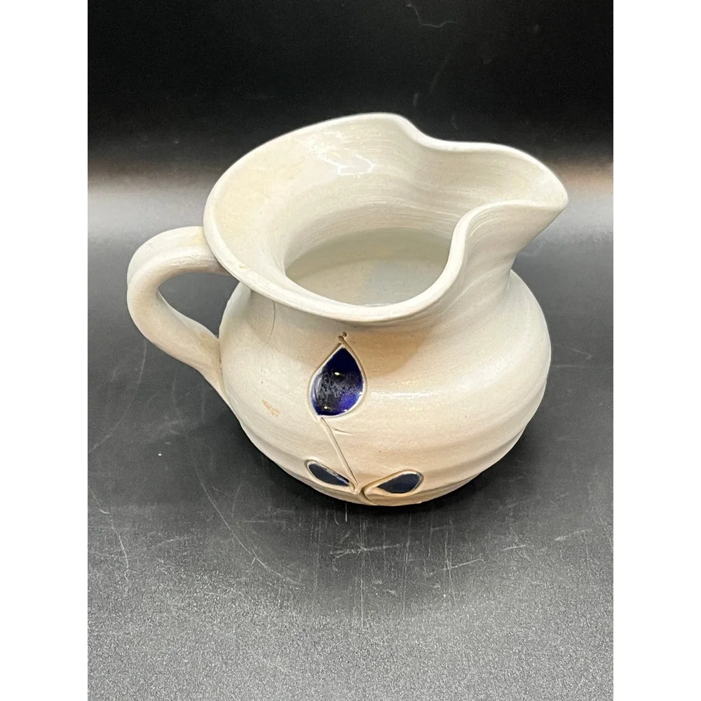 Williamsburg Pottery Hand Thrown Creamer Pitcher Cobalt Blue Leaf Cream‎ Glaze